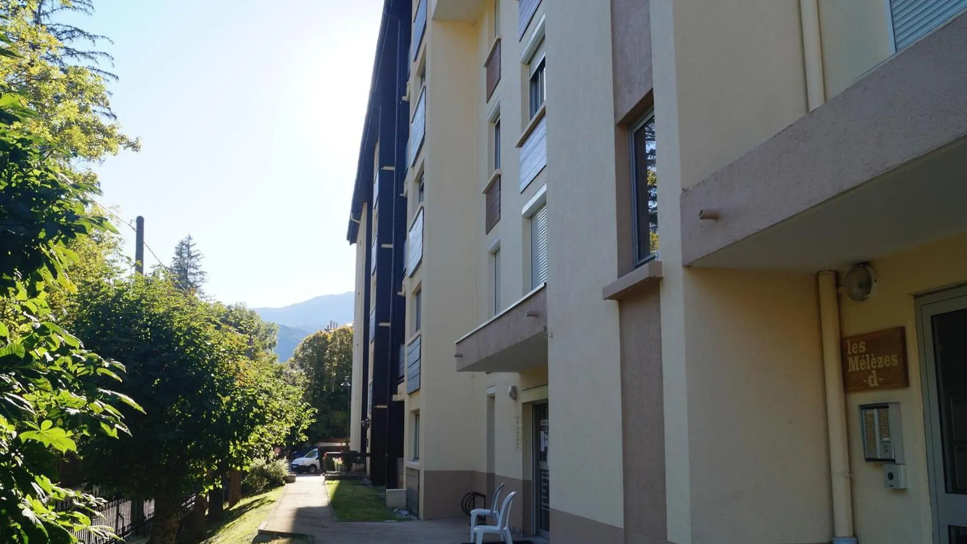 T2 Central Avec Balcon Et Vue, Barcelonnette - Fr-1-165A-25 France